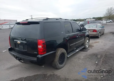 2009 Chevrolet Tahoe Ltz z USA, uszkodzony, nr VIN 1GNFK33019R138356